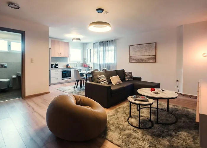 Deli * Кастория