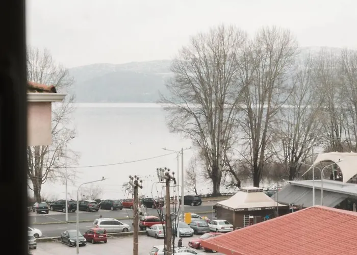 Deli * Кастория